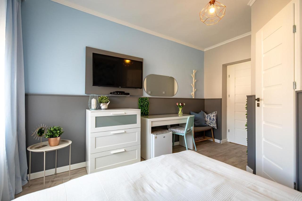 Lilla Vendeghaz Hotel Мисколк Екстериор снимка