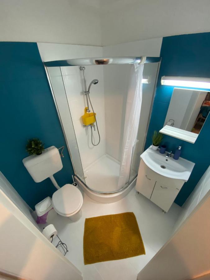 Lilla Vendeghaz Hotel Мисколк Екстериор снимка